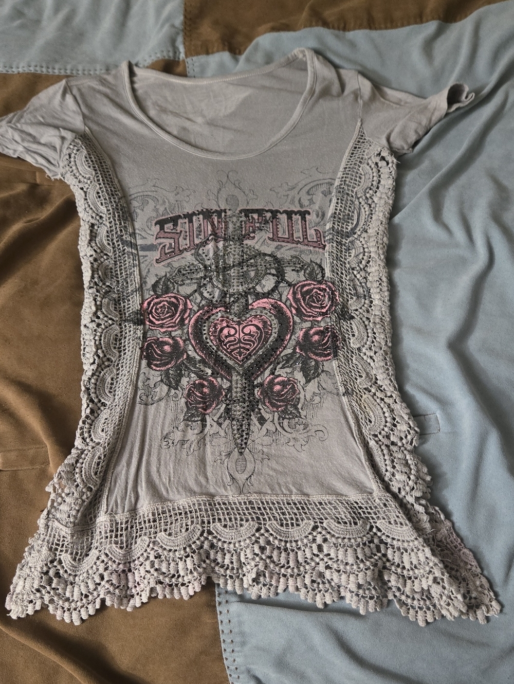 Sinful Light Gray Crochet-Trim Graphic Tee with Pink Rose Heart